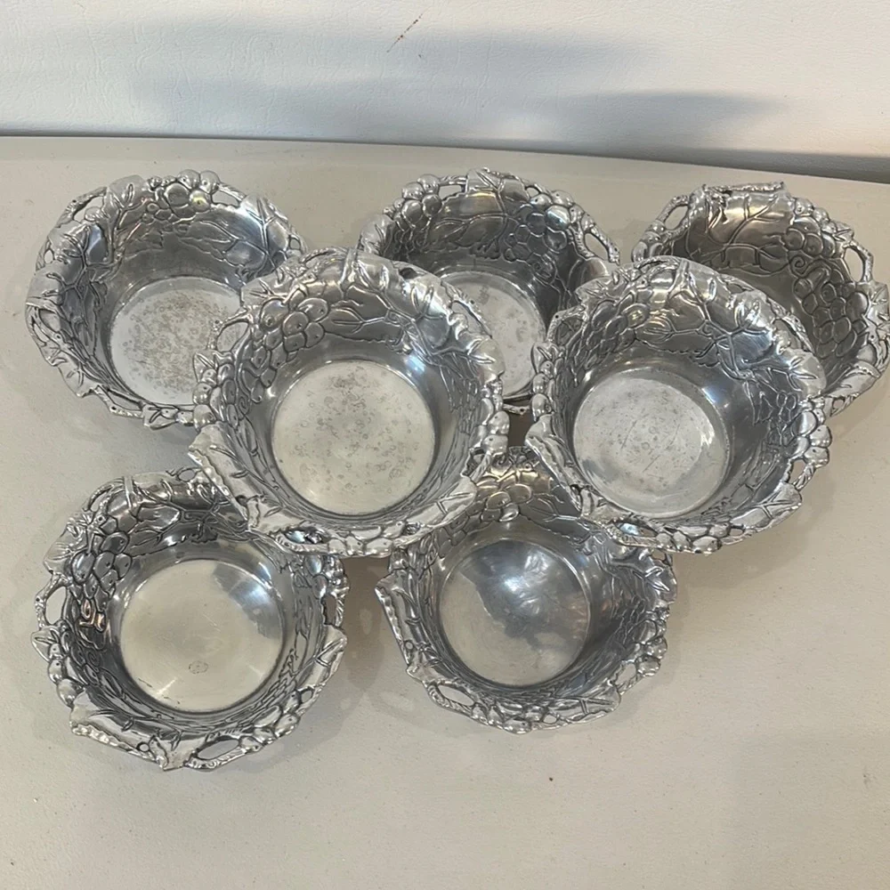 Arthur Court serving bowls - Picture 1 of 3